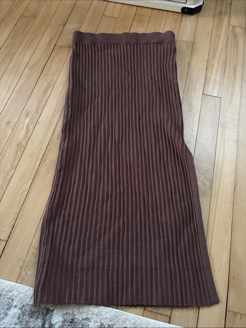 Ribbed Midi Skirt in Brown